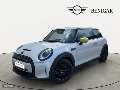 Usado Mini Cooper SE 135 kW (184 CV) 2022 Gris Utilitario