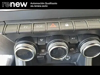 Usado Renault Captur Intens 145 CV (106 kW) 2022 Blanco SUV