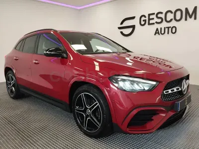 Usado Mercedes GLA200 150 CV (110 kW) 2023 Rojo SUV
