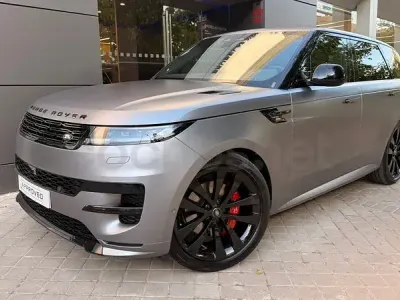 Usado Land Rover Range Rover Sport HSE Dynamic 460 CV (338 kW) 2026 Gris / plata SUV