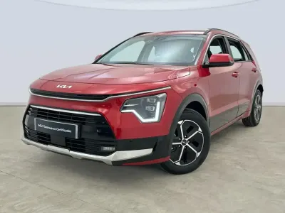 Usado Kia Niro 141 HP (103 kW) 2024 Vermelho SUV