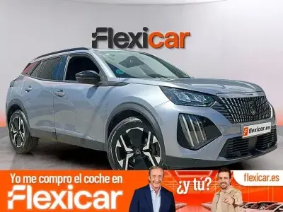 Usado Peugeot 2008 Allure 130 CV (95 kW) 2024 Gris SUV