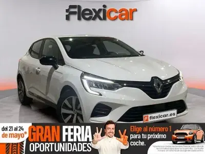Käytetty Renault Clio V Evolution 91 HP (66 kW) 2023 Valkoinen