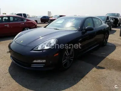 Käytetty Porsche Panamera 299 HP (219 kW) 2011 Musta Viistoperä