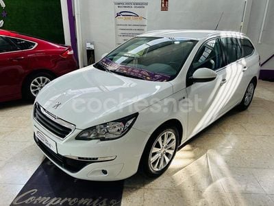 Usado Peugeot 308 SW Access 110 CV (80 kW) 2016 Blanco Familiar