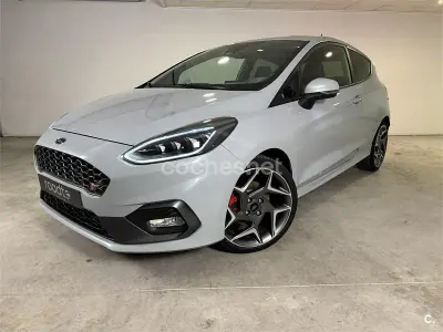 Usado Ford Fiesta ST 200 CV (147 kW) 2019 Gris / plata Utilitario