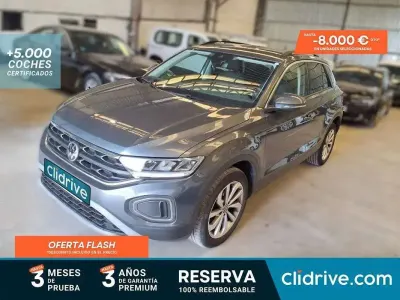 Usado VW T-Roc Life 116 CV (85 kW) 2022 Gris SUV