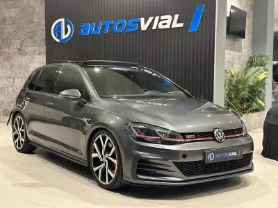 Usado VW Golf VII GTI 245 CV (180 kW) 2018 Gris / plata Berlina