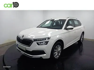 Usado Skoda Kamiq Ambition 110 CV (80 kW) 2021 Blanco SUV