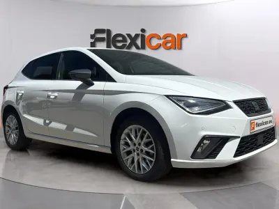 Usado Seat Ibiza Style 80 CV (58 kW) 2024 Blanco Utilitario