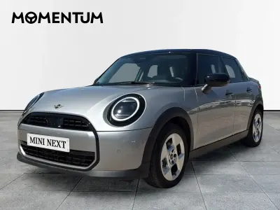 Usado Mini Cooper Essential 114 kW (156 CV) 2025 Gris Utilitario