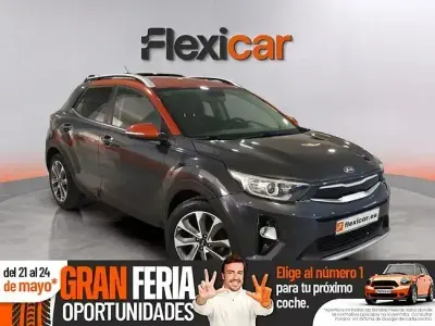 Usado Kia Stonic 120 HP (88 kW) 2018 Cinzento SUV