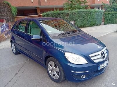 Mercedes B180