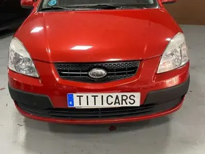 Usado Kia Rio Active 94 CV (69 kW) 2007 Naranja Utilitario