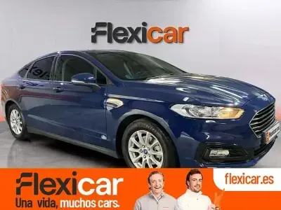 Usado Ford Mondeo Trend 187 CV (137 kW) 2021 Azul Berlina