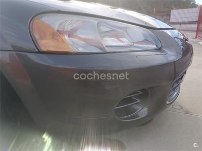 Usado Chrysler Sebring 140 CV (102 kW) 2001 Marrón Berlina