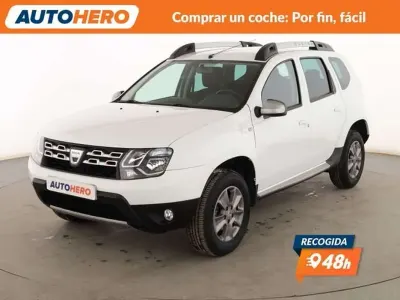 Usado Dacia Duster Lauréate 110 CV (80 kW) 2015 Blanco SUV