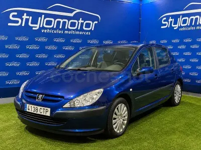 Usado Peugeot 307 136 CV (100 kW) 2004 Azul Berlina
