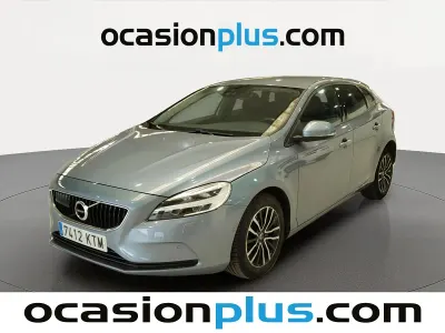 Usado Volvo V40 Momentum 120 CV (88 kW) 2019 Azul Utilitario