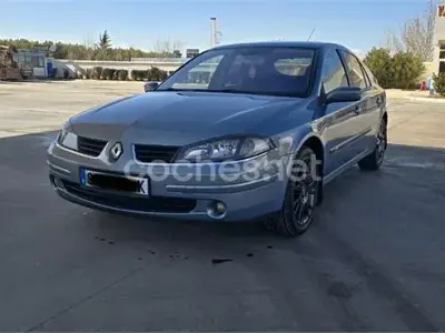 Usado Renault Laguna II Privilege 120 CV (88 kW) 2005 Azul Berlina