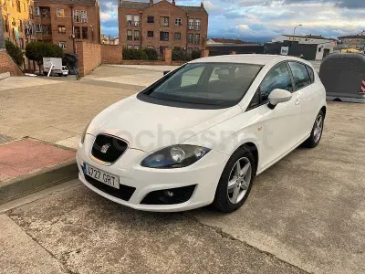Usado Seat Leon Style 105 CV (77 kW) 2010 Blanco Utilitario