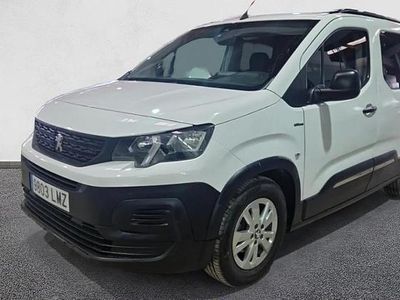 Usado Peugeot Rifter Access 100 CV (73 kW) 2021 Monovolumen