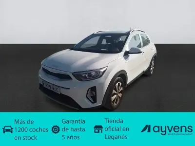 Usado Kia Stonic 84 CV (61 kW) 2023 Blanco SUV