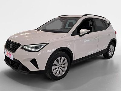 Usado Seat Arona Style 110 CV (80 kW) 2022 Blanco SUV