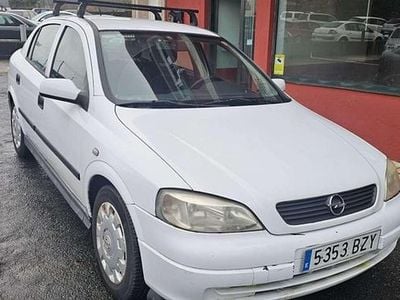 Blanco Usado 2002 Opel Astra Edition Utilitario | 2200 €