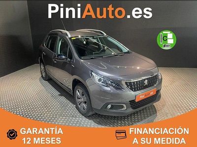Usado Peugeot 2008 Style 100 CV (73 kW) 2018 Gris / plata SUV