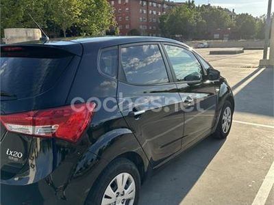 Negro Usado 2012 Hyundai ix20 Utilitario | 11.500 € (Caro)
