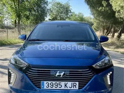 Usado Hyundai Ioniq 141 CV (103 kW) 2018 Azul Utilitario