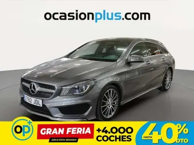Usado Mercedes CLA200 Shooting Brake Urban 136 CV (100 kW) 2015 Gris Familiar