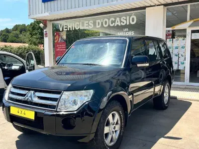 Usado Mitsubishi Montero Intense 160 CV (117 kW) 2009 Negro SUV