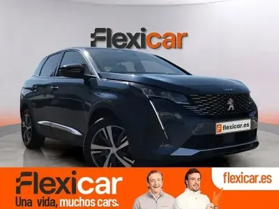 Usado Peugeot 3008 Allure 130 CV (95 kW) 2024 Verde SUV