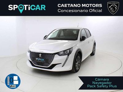 Blanco Usado 2023 Peugeot e-208 Allure Utilitario | 20.990 € (Precio justo)