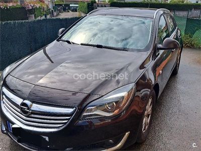 Usado Opel Insignia Business 140 CV (102 kW) 2014 Negro Familiar