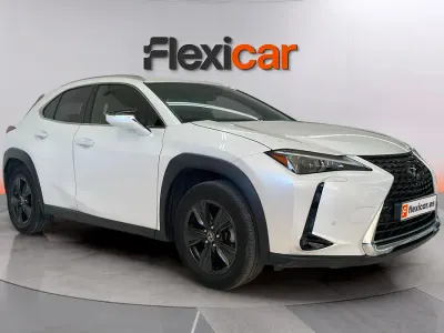 Usado Lexus UX Business Edition 184 CV (135 kW) 2023 Blanco SUV