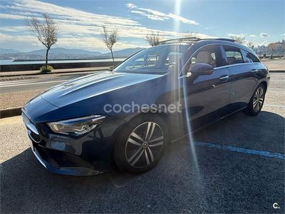 Usado Mercedes CLA180 Shooting Brake 136 CV (100 kW) 2021 Azul Familiar