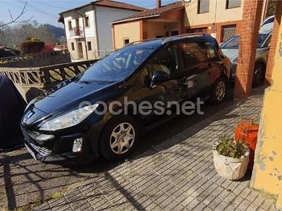 Usado Peugeot 308 SW Envy 112 CV (82 kW) 2011 Negro Familiar