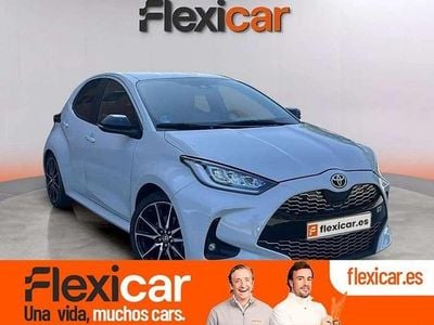 Blanco Usado 2023 Toyota Yaris Hybrid Sport Utilitario | 18.990 € (Precio justo)