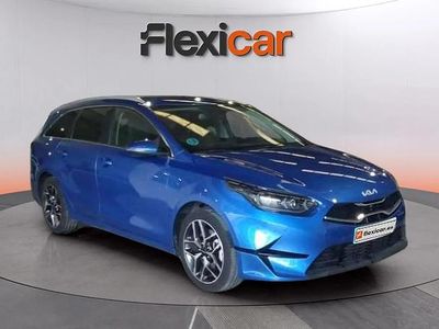 Usado Kia Ceed 120 CV (88 kW) 2022 Azul Utilitario