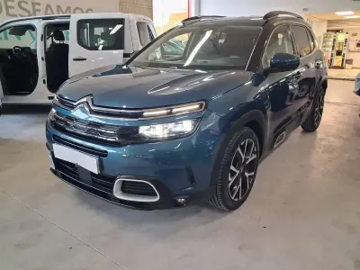 Käytetty Citroën C5 Aircross Shine 131 HP (96 kW) 2020 Sininen Katumaasturi