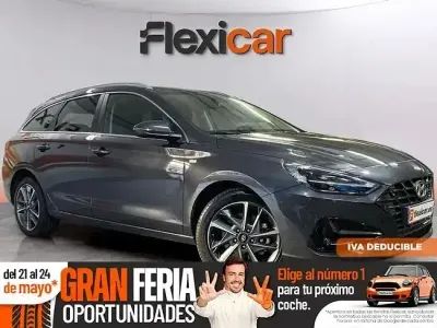 Usado Hyundai i30 100 CV (73 kW) 2024 Gris Familiar