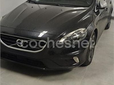 Usado Volvo V40 R-Design Kinetic 150 CV (110 kW) 2014 Negro Berlina