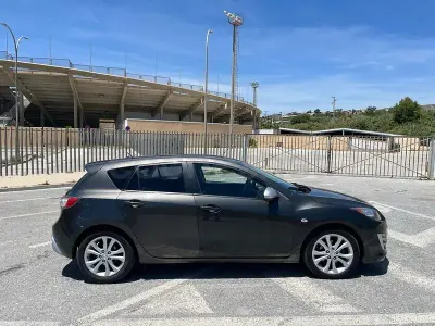 Usado Mazda 3 Sportive 109 CV (80 kW) 2009 Gris / plata Berlina