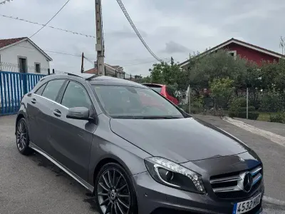 Usado Mercedes A220 AMG line 170 CV (125 kW) 2014 Gris / plata Utilitario