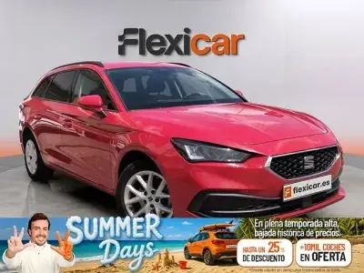 Usado Seat Leon Style 110 CV (80 kW) 2023 Rojo