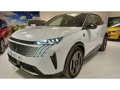 Usado Peugeot e-3008 GT 157 kW (214 CV) 2024 Blanco SUV