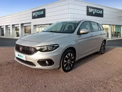 Usado Fiat Tipo Mirror 95 CV (69 kW) 2020 Gris Familiar